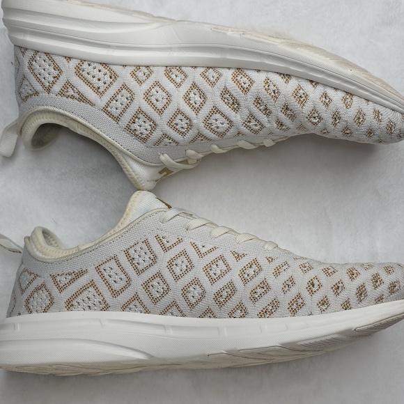 APL Cream and Gold Athletic Shoes - Picture 12 of 14